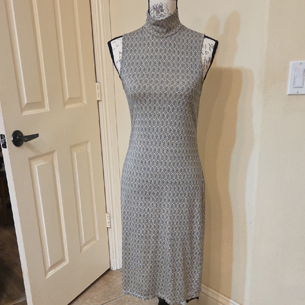 Banana Republic Elegant Gray Midi Dress